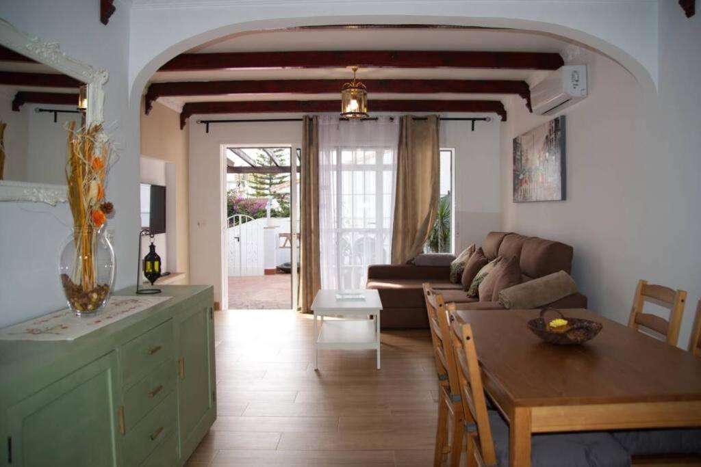 House W Shared Pool, Perfect For Small Families Fuengirola Bagian luar foto